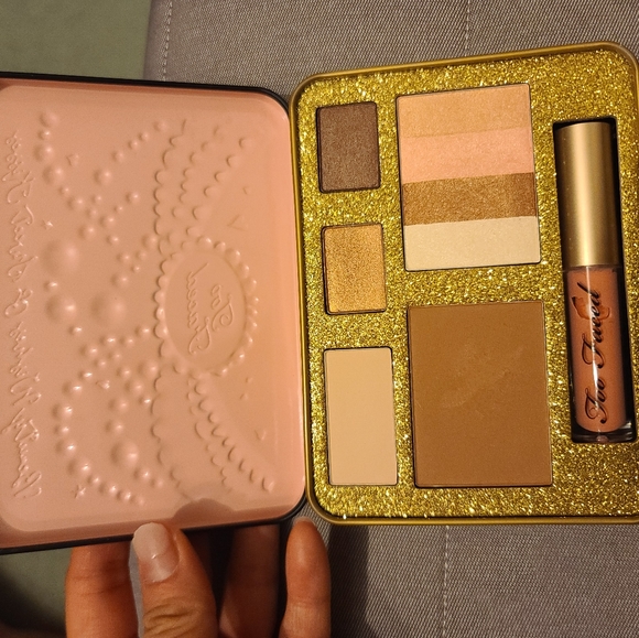 Too faced beauty wishes & sweet kisses - Picture 5 of 5